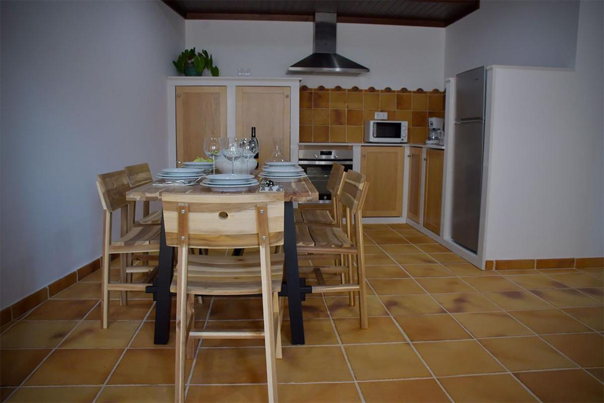 Pincheiro Apartamentos Turisticos A Pobra do Caramiñal Room photo